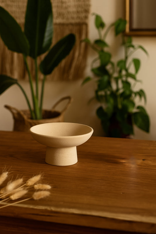 Pedestal Round Tray – Sand Finish (Handcrafted)